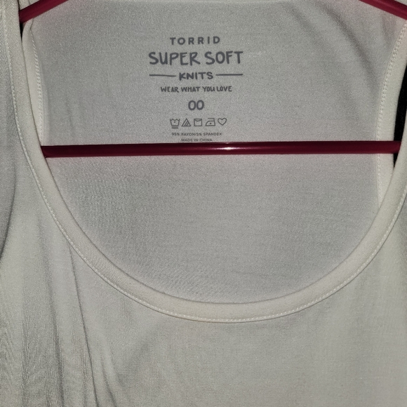 Torrid Super Soft Knit Wide Hem Tank Top - XL/1X - (Torrid Sizing 00) - White - Picture 2 of 2